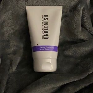 Rodan + Fields Sealed Unblemished Acne Wash